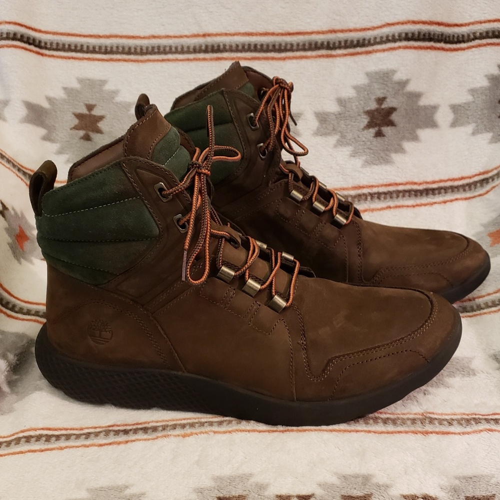 New Timberland Flyroam Leather Hi-Top Sneaker Boot